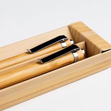 CONJUNTO ESFEROGRÁFICA E LÁPIS EM BAMBU